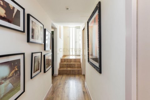 3 bedrooms house for sale in Barcelona, Catalonia, Spain № 9076 - photo 6