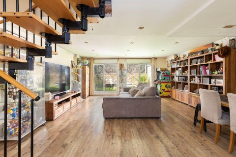 3 bedrooms house for sale in Barcelona, Catalonia, Spain № 9076