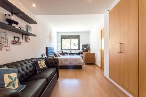 Сasa de 4 dormitorios en venta en Lloret de Mar, Gerona, Cataluña, Spain № 6738 - foto 17