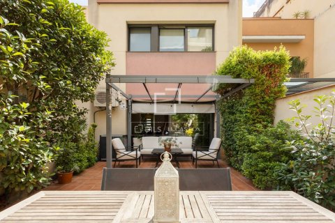 4 bedrooms villa for sale in Barcelona, Catalonia, Spain № 9105 - photo 2