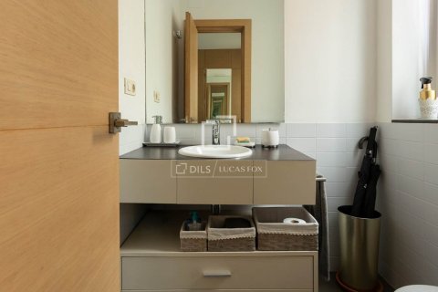 4 bedrooms villa for sale in Barcelona, Catalonia, Spain № 9105 - photo 23