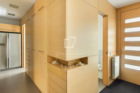 4 bedrooms villa for sale in Barcelona, Catalonia, Spain № 9105 - photo 21