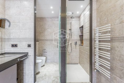 Сasa de 6 dormitorios en venta en Sant Andreu de Llavaneres, Barcelona, Cataluña, Spain № 9150 - foto 16