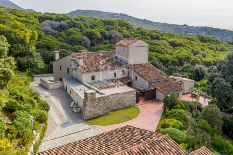 Сasa de 6 dormitorios en venta en Sant Andreu de Llavaneres, Barcelona, Cataluña, Spain № 9150 - foto 3