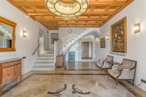 Сasa de 6 dormitorios en venta en Sant Andreu de Llavaneres, Barcelona, Cataluña, Spain № 9150 - foto 5