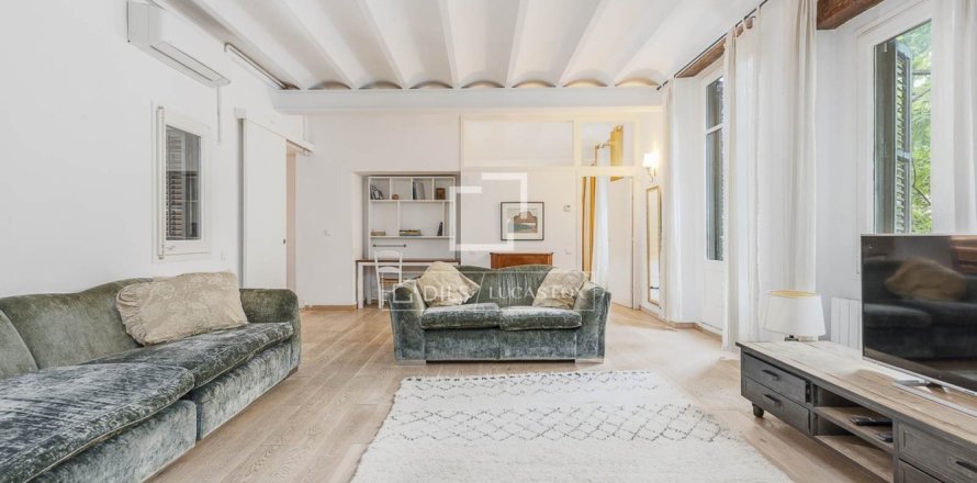 Apartamento de 4 dormitorios en venta en Barcelona, Cataluña, Spain № 9215