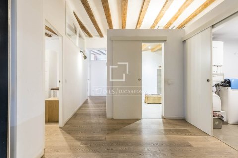 Apartamento de 4 dormitorios en venta en Barcelona, Cataluña, Spain № 9215 - foto 27