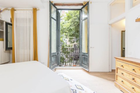 Apartamento de 4 dormitorios en venta en Barcelona, Cataluña, Spain № 9215 - foto 10