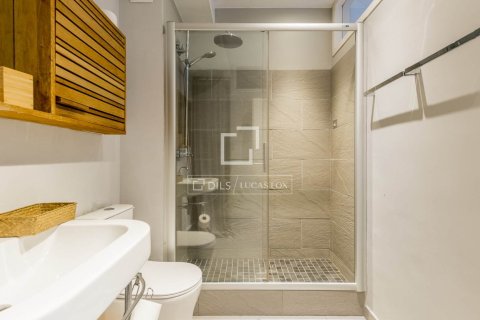 Apartamento de 4 dormitorios en venta en Barcelona, Cataluña, Spain № 9215 - foto 12
