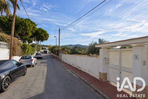 Parcela de 438 m² en venta en Sitges, Barcelona, Cataluña, Spain № 9185 - foto 2