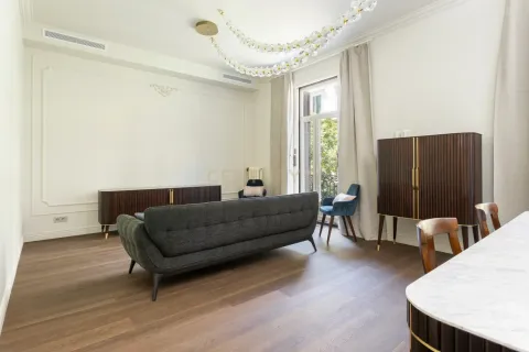 4 bedrooms apartment for sale in Barcelona, Catalonia, Spain № 9232 - photo 8