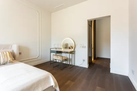 4 bedrooms apartment for sale in Barcelona, Catalonia, Spain № 9232 - photo 18