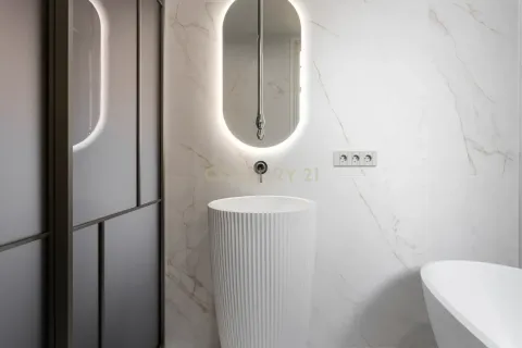 4 bedrooms apartment for sale in Barcelona, Catalonia, Spain № 9232 - photo 25