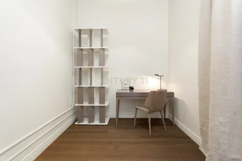 4 bedrooms apartment for sale in Barcelona, Catalonia, Spain № 9232 - photo 22
