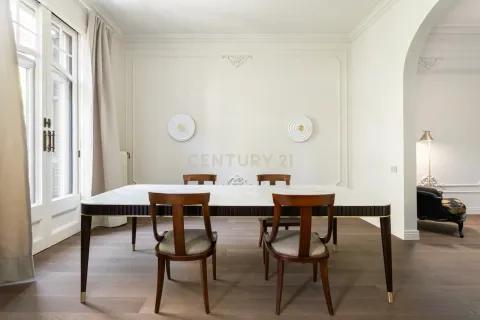 4 bedrooms apartment for sale in Barcelona, Catalonia, Spain № 9232 - photo 6