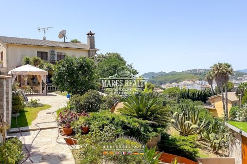 5 bedrooms villa for sale in Lloret de Mar, Girona, Catalonia, Spain № 1017 - photo 6