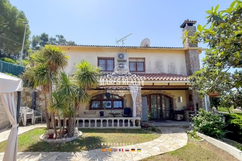 5 bedrooms villa for sale in Lloret de Mar, Girona, Catalonia, Spain № 1017 - photo 2
