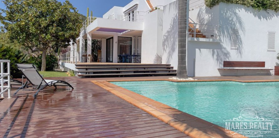 7 bedrooms villa for sale in Blanes, Girona, Catalonia, Spain № 977