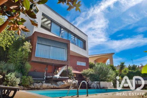Сasa de 6 dormitorios en venta en Sitges, Barcelona, Cataluña, Spain № 9186