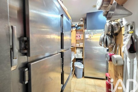 111 sq.m. cafe / restaurant for rent in Barcelona, Catalonia, Spain № 9241 - photo 14