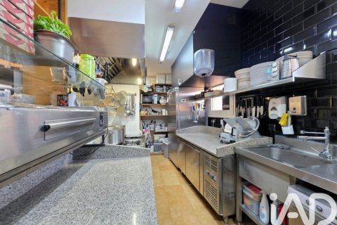 111 sq.m. cafe / restaurant for rent in Barcelona, Catalonia, Spain № 9241 - photo 15