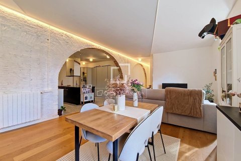 Apartamento de 3 dormitorios en venta en Vilanova i la Geltrú, Barcelona, Cataluña, Spain № 9154 - foto 3