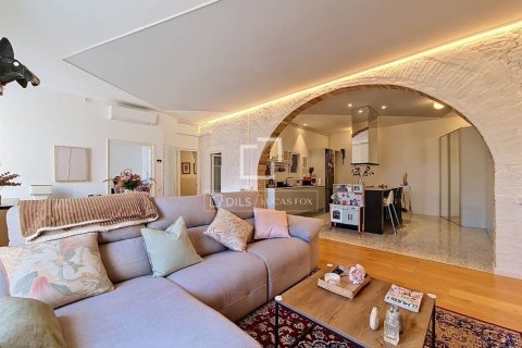 Apartamento de 3 dormitorios en venta en Vilanova i la Geltrú, Barcelona, Cataluña, Spain № 9154 - foto 4
