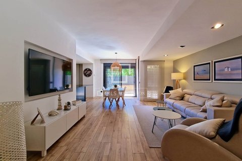 4 bedrooms apartment for sale in Cubelles, Barcelona, Catalonia, Spain № 9195