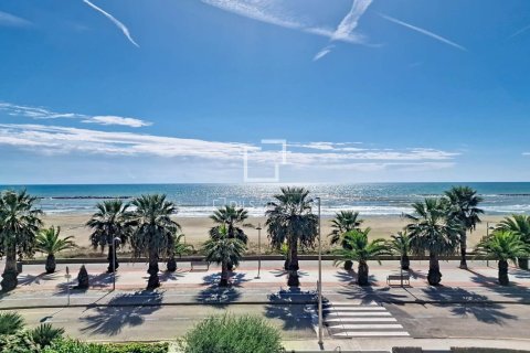 Apartamento de 3 dormitorios en venta en Cubelles, Barcelona, Cataluña, Spain № 9196 - foto 19