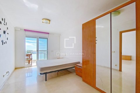 Apartamento de 3 dormitorios en venta en Cubelles, Barcelona, Cataluña, Spain № 9196 - foto 27