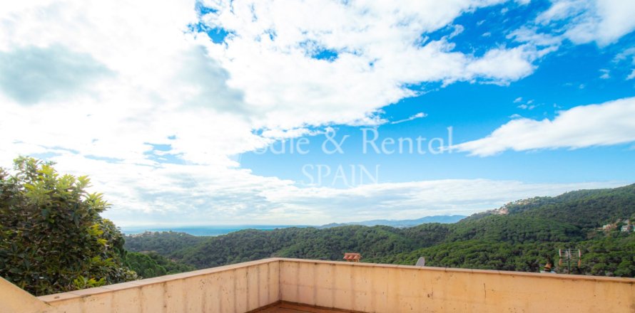 5 bedrooms house for sale in Lloret de Mar, Girona, Catalonia, Spain № 6705