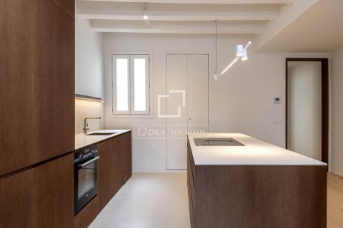 3 bedrooms apartment for sale in Barcelona, Catalonia, Spain № 9123 - photo 18