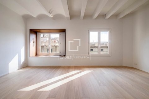 3 bedrooms apartment for sale in Barcelona, Catalonia, Spain № 9123 - photo 6
