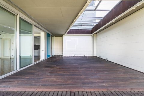 Купить квартиру в Барселона, Испания с 4 спальни, 130м², № 9252 - фото 12