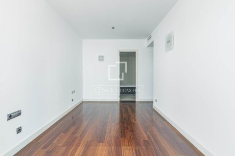 Купить квартиру в Барселона, Испания с 4 спальни, 130м², № 9252 - фото 24