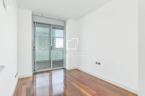 Купить квартиру в Барселона, Испания с 4 спальни, 130м², № 9252 - фото 22