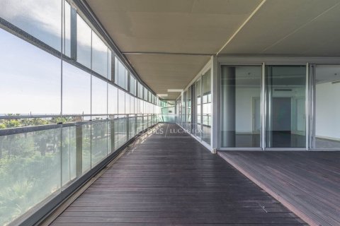 Купить квартиру в Барселона, Испания с 4 спальни, 130м², № 9252 - фото 10