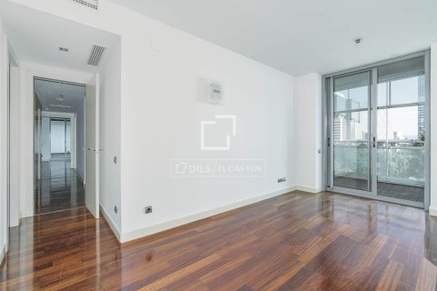 Купить квартиру в Барселона, Испания с 4 спальни, 130м², № 9252 - фото 6