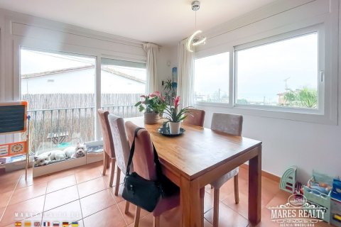 4 bedrooms townhouse for sale in Canet de Mar, Barcelona, Catalonia, Spain № 1042 - photo 2