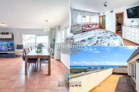 4 bedrooms townhouse for sale in Canet de Mar, Barcelona, Catalonia, Spain № 1042 - photo 1