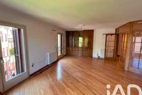 222 sq.m. duplex for sale in Vic, Barcelona, Catalonia, Spain № 9247 - photo 4