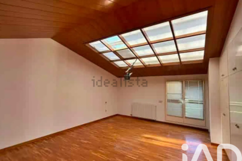 222 sq.m. duplex for sale in Vic, Barcelona, Catalonia, Spain № 9247 - photo 9