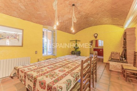 Villa de 9 dormitorios en venta en Teia, Barcelona, Cataluña, Spain № 9235 - foto 11