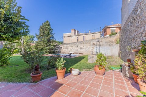 Villa de 9 dormitorios en venta en Teia, Barcelona, Cataluña, Spain № 9235 - foto 3