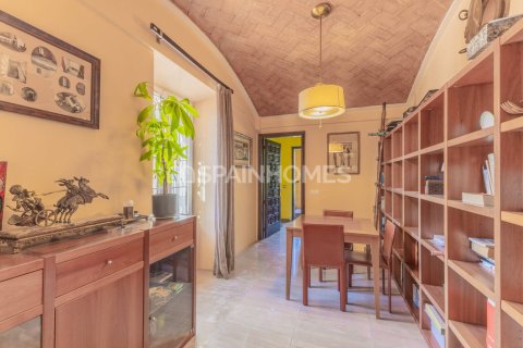 Villa de 9 dormitorios en venta en Teia, Barcelona, Cataluña, Spain № 9235 - foto 9