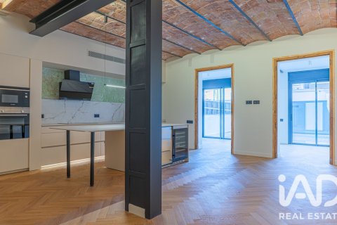 3 bedrooms apartment for sale in Barcelona, Catalonia, Spain № 9239 - photo 11