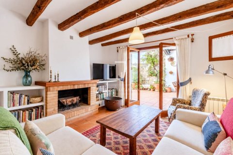 5 bedrooms finca for sale in Sitges, Barcelona, Catalonia, Spain № 9253 - photo 8