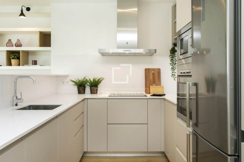 2 bedrooms apartment for sale in Barcelona, Catalonia, Spain № 9056 - photo 15