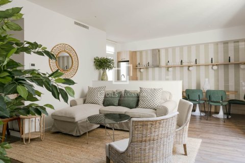 3 bedrooms apartment for sale in Barcelona, Catalonia, Spain № 9097 - photo 2