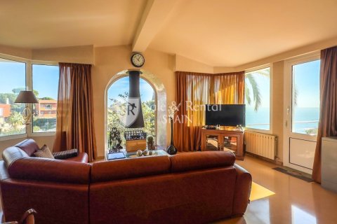 5 bedrooms house for sale in Lloret de Mar, Girona, Catalonia, Spain № 6751 - photo 6